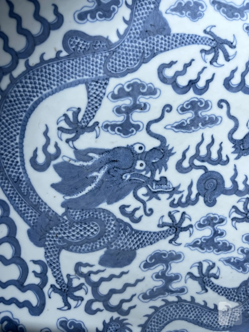 清光绪 青花龙纹大盘 - 图5